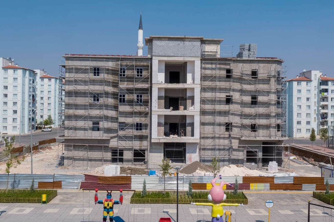 Şahinbey Belediyesi Mavikent’in çehresini değiştiriyor Şahinbey Belediyesi Mavikent’in çehresini değiştiriyor